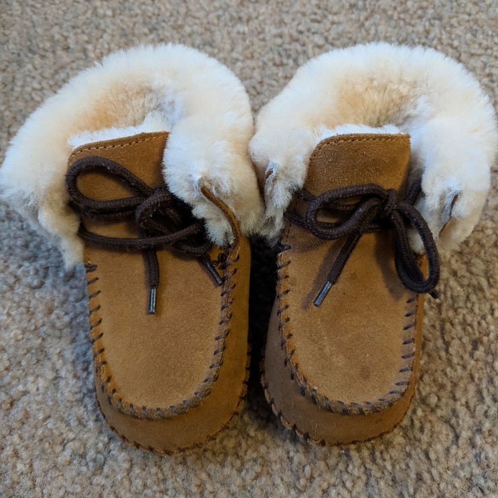 Ugg Toddler 5c boots